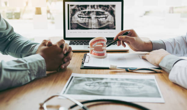 What to Expect When Visiting Dental Implant Specialists for Treatment