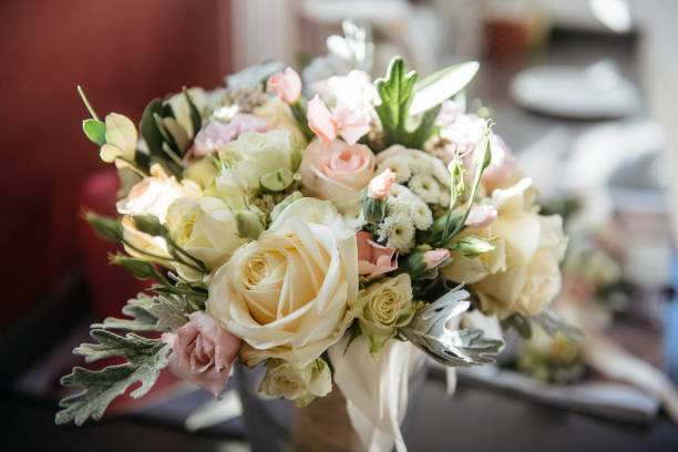 How to Create a Sophisticated Look With Luxury Flower Arrangements